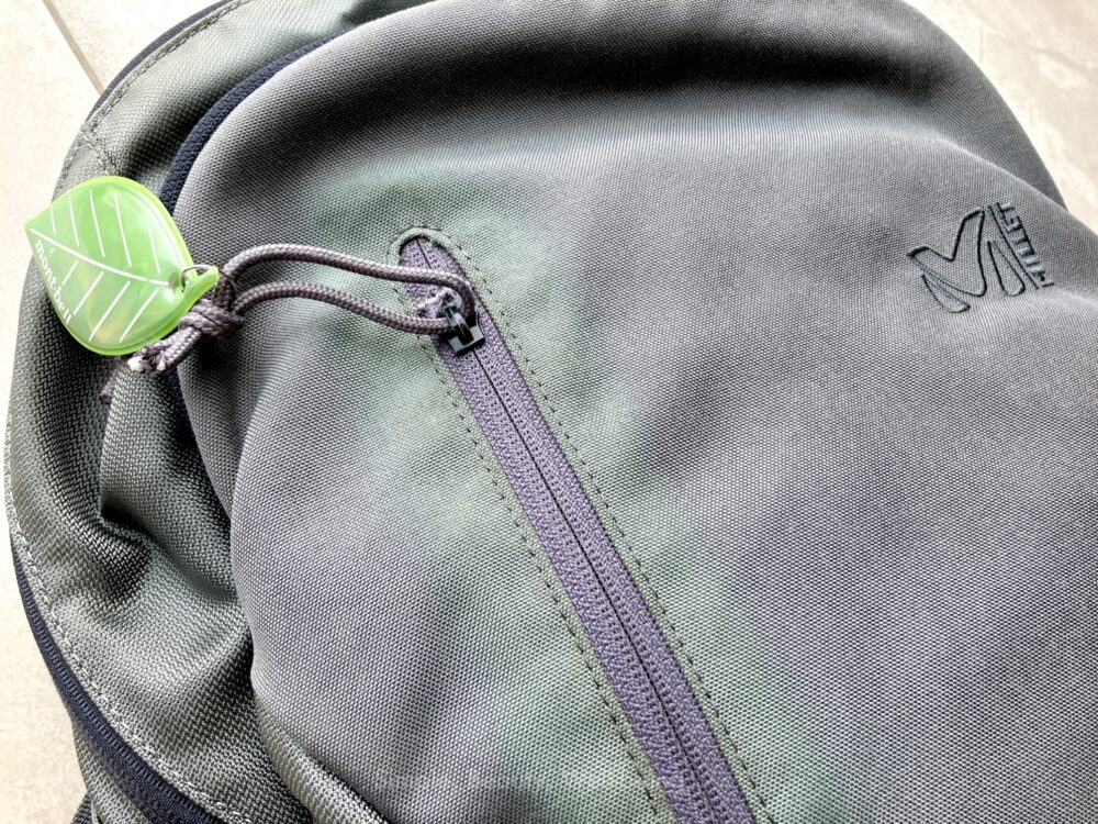 海外旅行も国内旅行もこれ1つ！30Lリュックをおすすめする理由｜女性にも、通勤にもについて、ミレーのクーラ30の変色