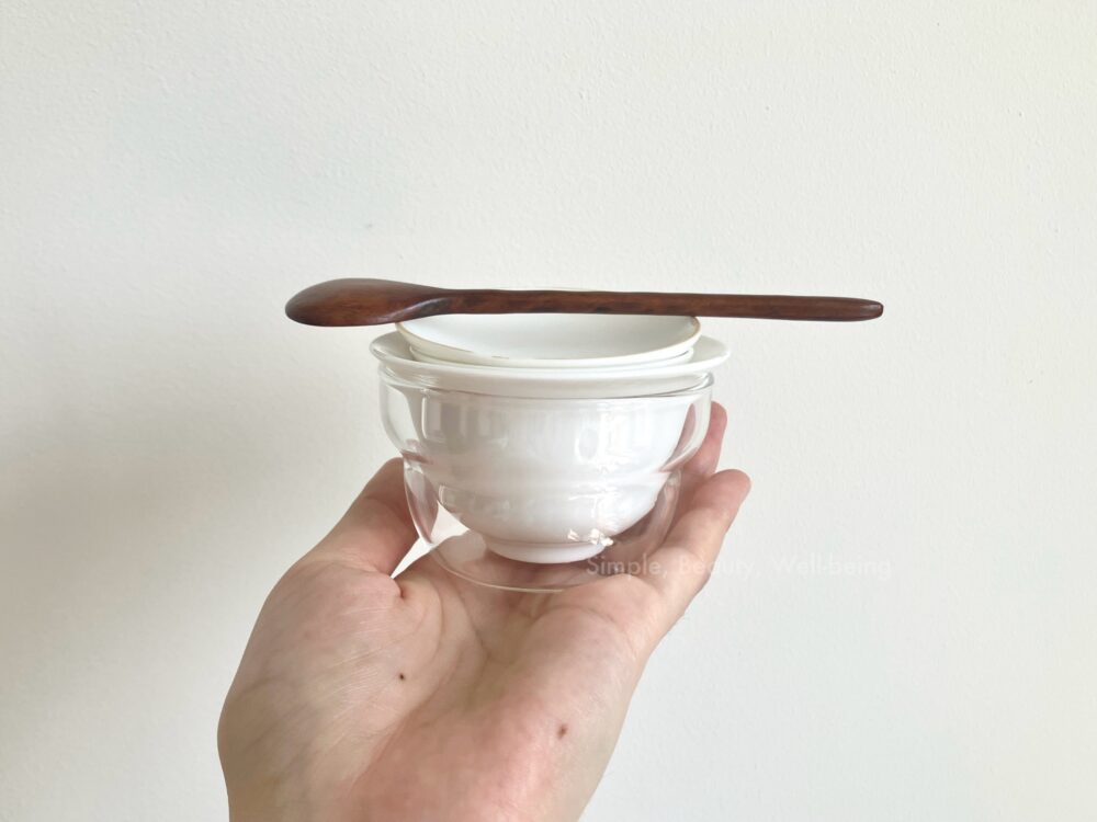 旅行にも持って行けるコンパクトな茶器のセット